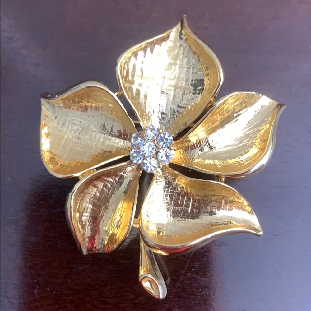 Allison Reed floral brooch with rhinestones